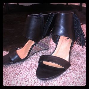 Black rampage wedges